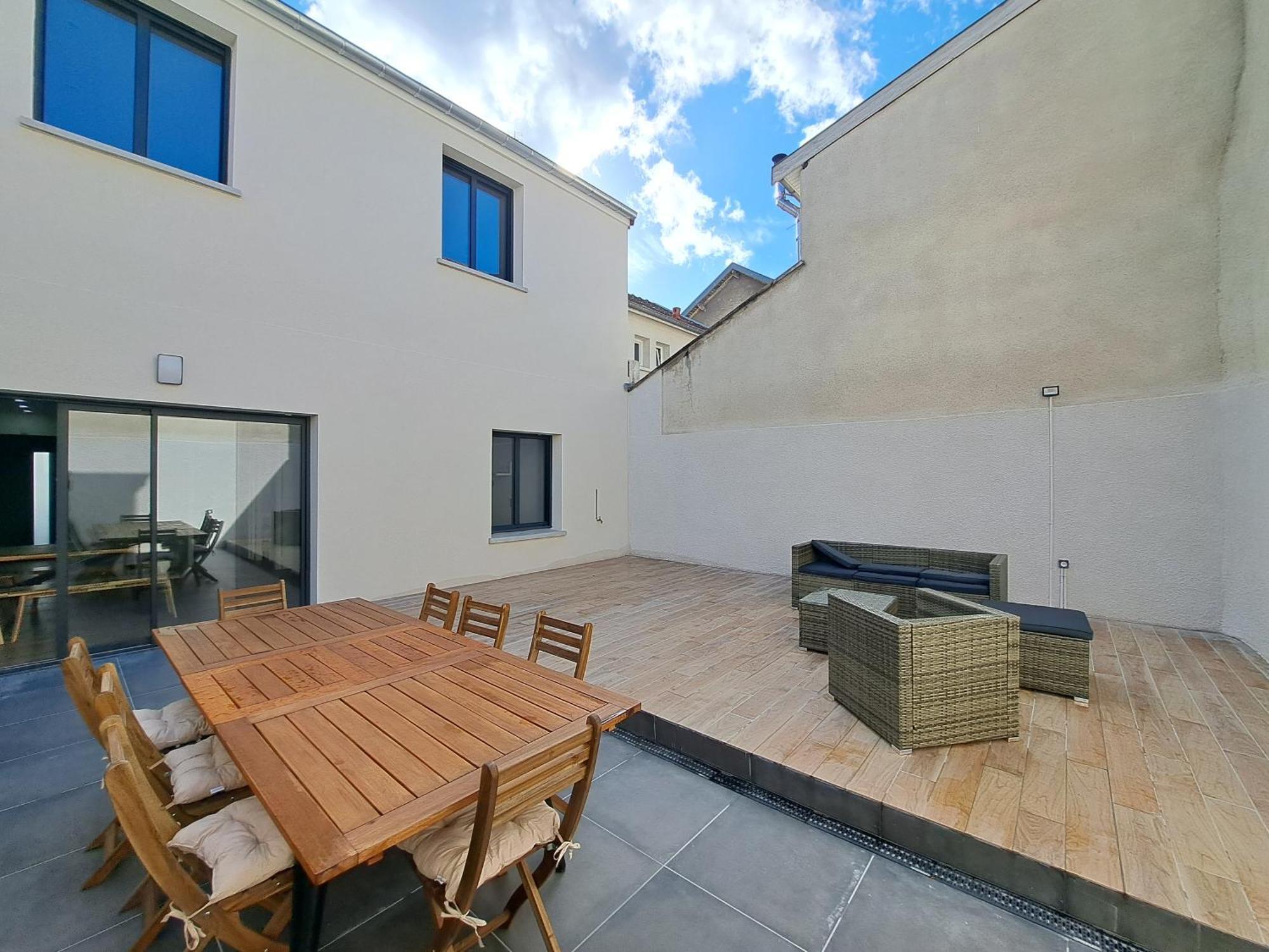 Abu Dhabi, Magnifique Maison Reims Exterior foto